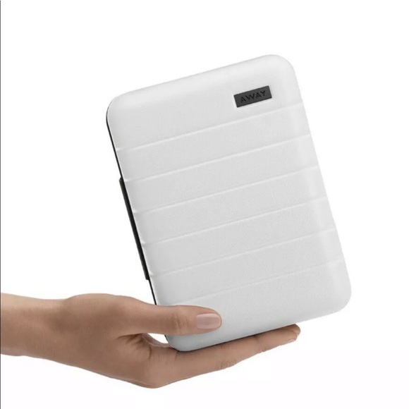 Away makeup case Clearance